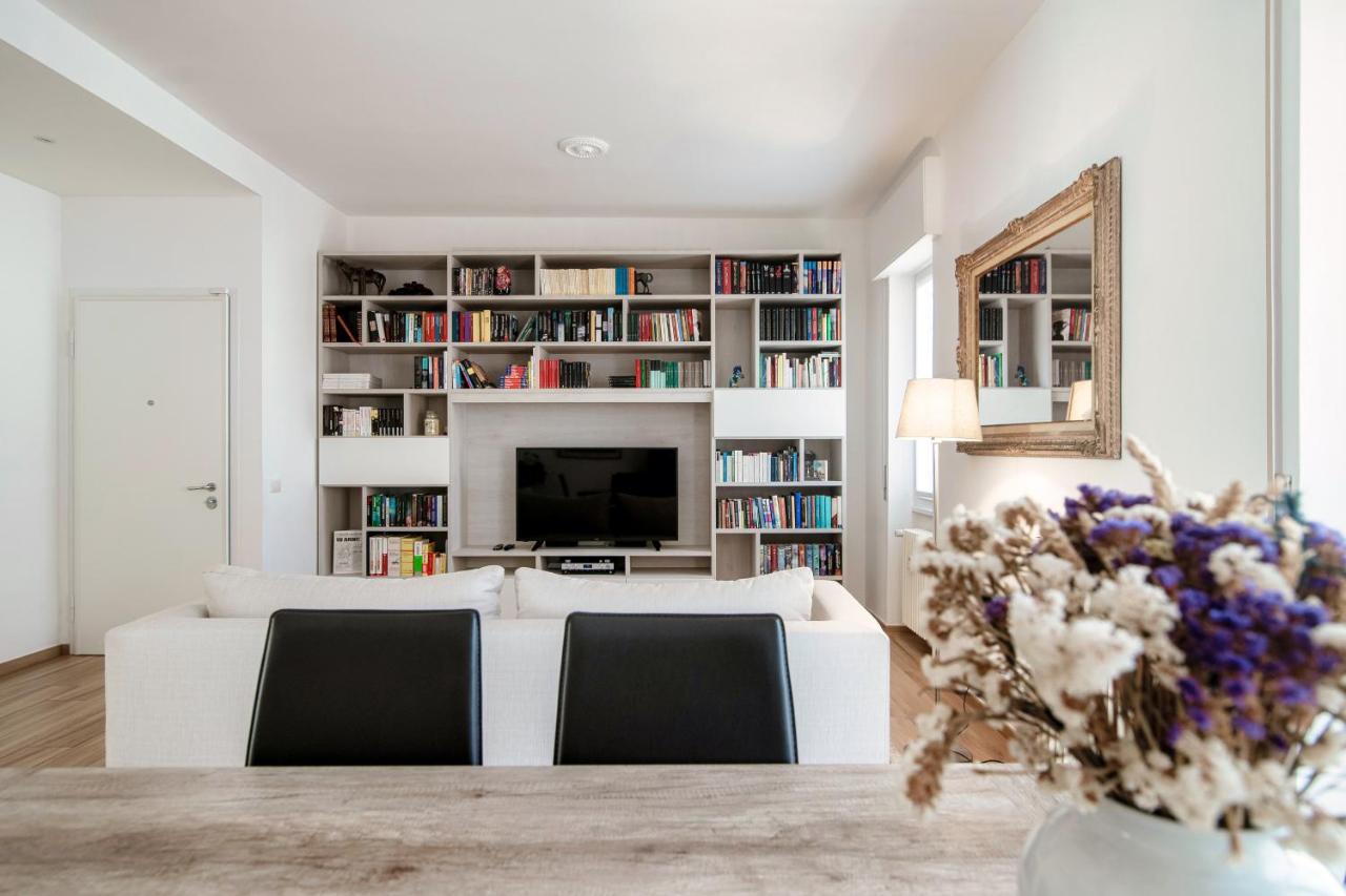 Piazza Roma - The House Of Travelers Apartment Como Luaran gambar